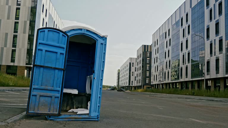 Best VIP or Luxury Restroom Trailers  in Pittsboro, IN